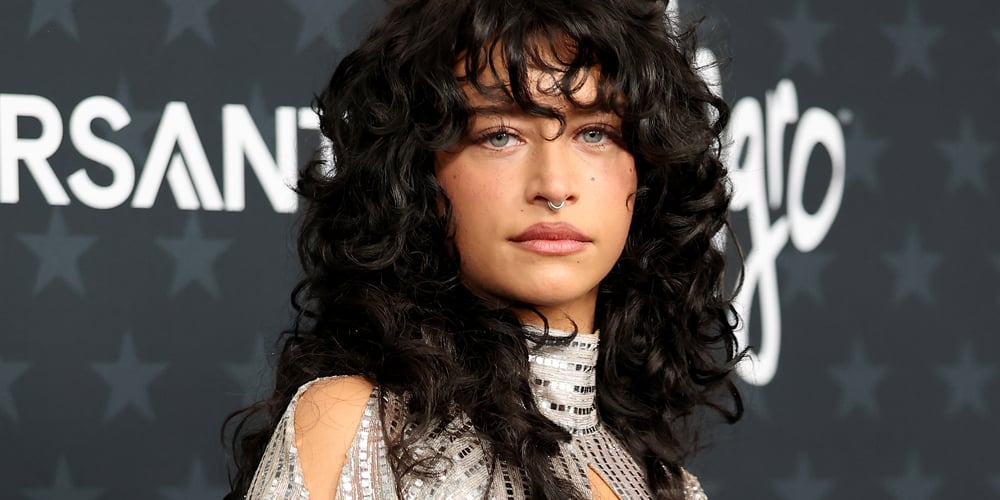 Marty Supreme’s “Tasteless” Odessa A’zion Stuns Critics Choice With “Desperate” Red Carpet Meltdown