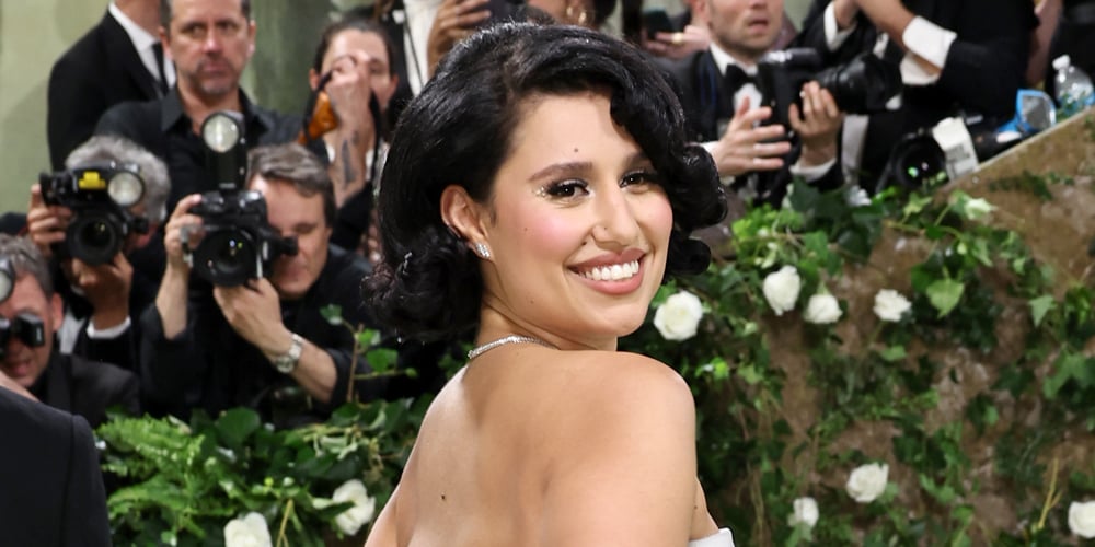 RAYE anuncia segundo álbum ‘This Music May Contain Hope’. | Música, Raye | Notícias e fofocas sobre celebridades | Entretenimento, fotos e vídeos