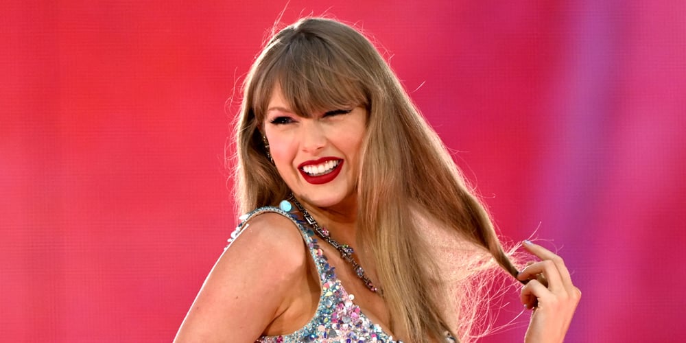 Taylor Swift Inducted Into Songwriters Hall of Fame & She’s the Youngest Star to Ever Do It!