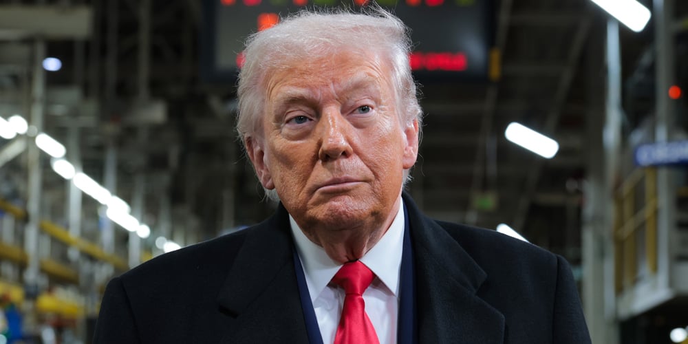 Trump disse ‘Foda-se’ para trabalhador que ele aparentemente chamou de “guarda-costas pedófilo” | Donald Trump, Política | Notícias e fofocas sobre celebridades Entretenimento, fotos e vídeos