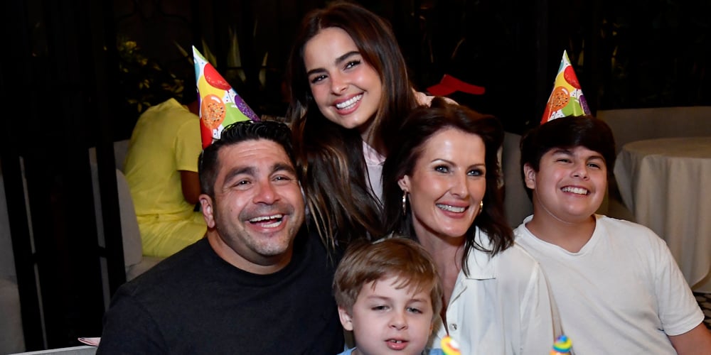 A mãe de Addison, Rae, está buscando a custódia exclusiva de seu irmão mais novo depois que o pai Monty Lopez foi preso, alegando que uma vez deu um tapa em Addison | Addison Ray, Monty Lopez, Sheri Easterling | Notícias e fofocas sobre celebridades Entretenimento, fotos e vídeos