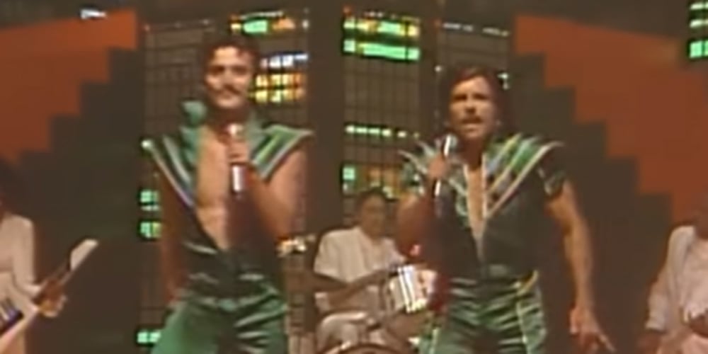 Instacart Super Bowl Commercial 2026: Benson Boone & Ben Stiller Sing About Choosing Bananas | 2026 Super Bowl Commercials, Ben Stiller, Benson Boone, Inistacart, Spike Jonze, Super Bowl Commercials | Celebrity News and Gossip | Entertainment, Photos and Videos