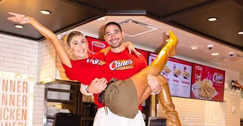 O casal da vida real de ‘DWTS’ Alan Bursten e Emma Slater comemora o Dia dos Namorados mais cedo durante o intervalo da turnê | Alan Bursten, Emma Slater | Notícias e fofocas sobre celebridades Entretenimento, fotos e vídeos