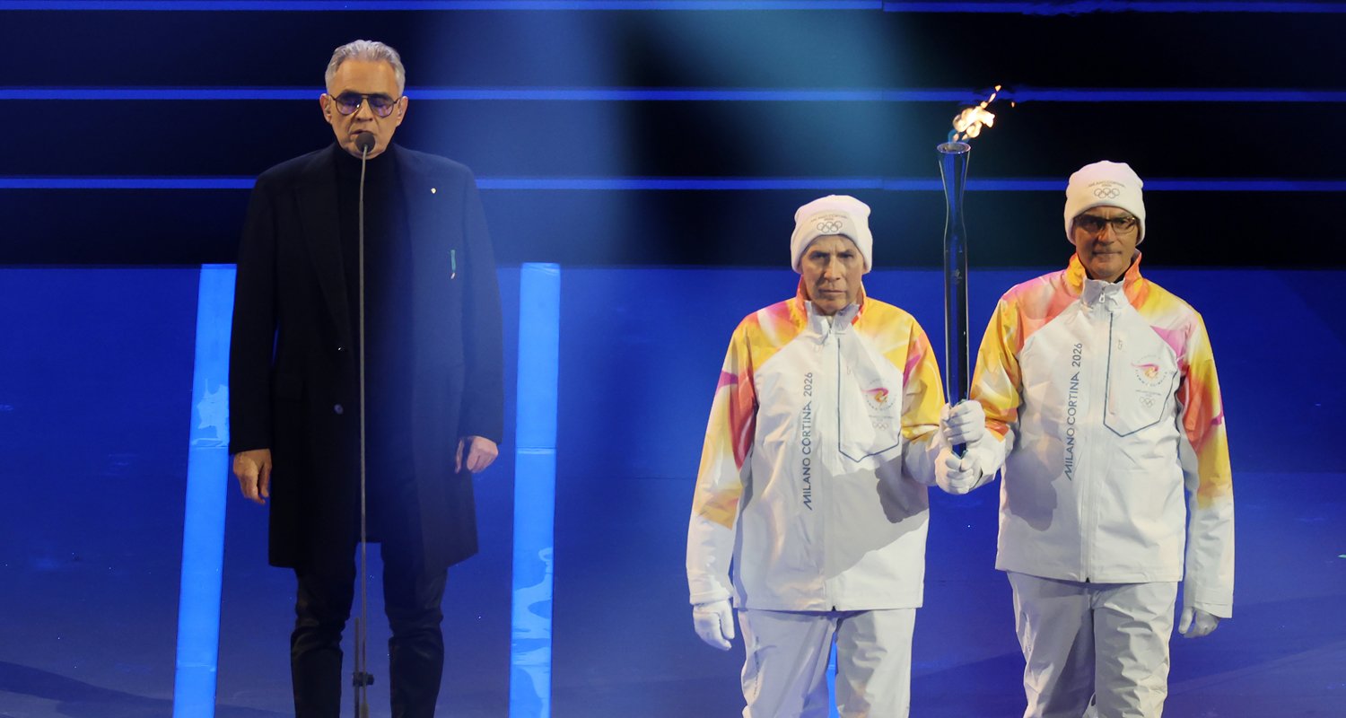 Andrea Bocelli canta “Nessun Dorma” durante a cerimônia de abertura dos Jogos Olímpicos de Inverno de 2026, enquanto a tocha entra no estádio! | Jogos Olímpicos de Inverno de 2026, Andrea Bocelli, Jogos Olímpicos | Notícias e fofocas sobre celebridades Entretenimento, fotos e vídeos Andrea Bocelli canta “Nessun Dorma” durante a cerimônia de abertura dos Jogos Olímpicos de Inverno de 2026, enquanto a tocha entra no estádio! | Jogos Olímpicos de Inverno de 2026, Andrea Bocelli, Jogos Olímpicos | Notícias e fofocas sobre celebridades Entretenimento, fotos e vídeos