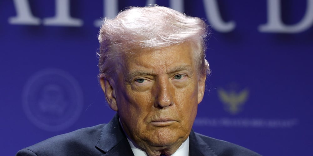 Celebridades que estão evitando falar publicamente sobre política ultimamente, e por quê | EG, Política, Apresentação de slides | Notícias e fofocas sobre celebridades Entretenimento, fotos e vídeos