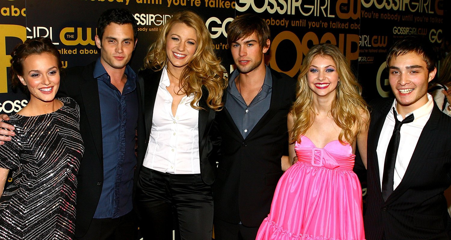 Os membros mais ricos do elenco de Gossip Girl, classificados do menor ao maior patrimônio líquido (o mais rico vale US $ 30 milhões!) | Blake Lively, Chace Crawford, Ed Westwick, EG, Broad, Gossip Girl, Jessica Sohr, Kelly Rutherford, Leighton Meester, Matthew Settle, Patrimônio Líquido, Penn Badgley, Apresentação de slides, Taylor Momsen | Entretenimento, fotos e vídeos de notícias de celebridades e fofocas