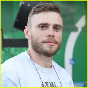 Gus Kenworthy Urinates 'F--k ICE' in Snow Ahead of Winter Olympics 2026