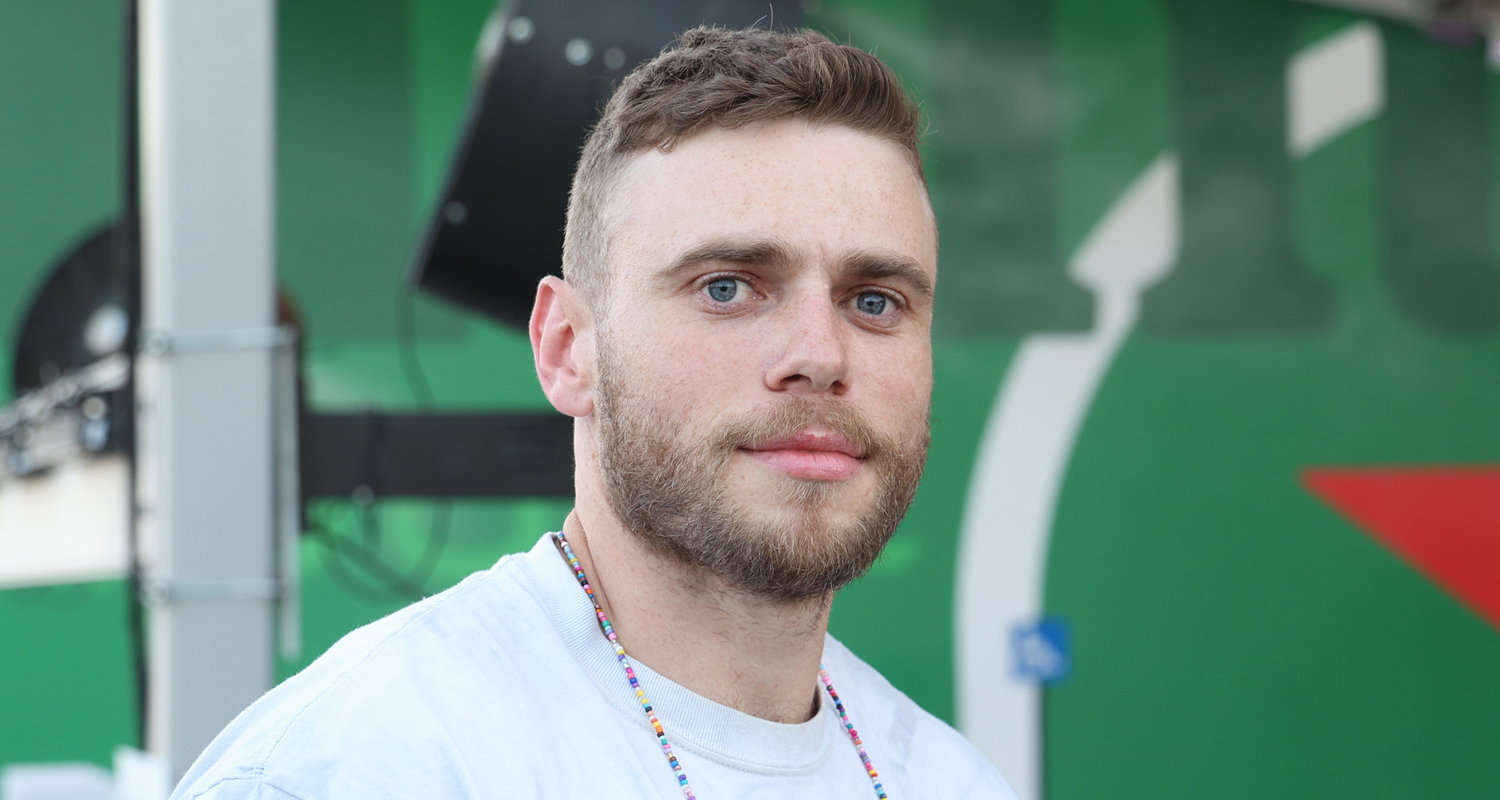 Gus Kenworthy faz xixi ‘F – k ICE’ na neve antes dos Jogos Olímpicos de Inverno de 2026 | Gus Kenworthy, GELO | Notícias e fofocas sobre celebridades Entretenimento, fotos e vídeos Gus Kenworthy faz xixi ‘F – k ICE’ na neve antes dos Jogos Olímpicos de Inverno de 2026 | Gus Kenworthy, GELO | Notícias e fofocas sobre celebridades Entretenimento, fotos e vídeos