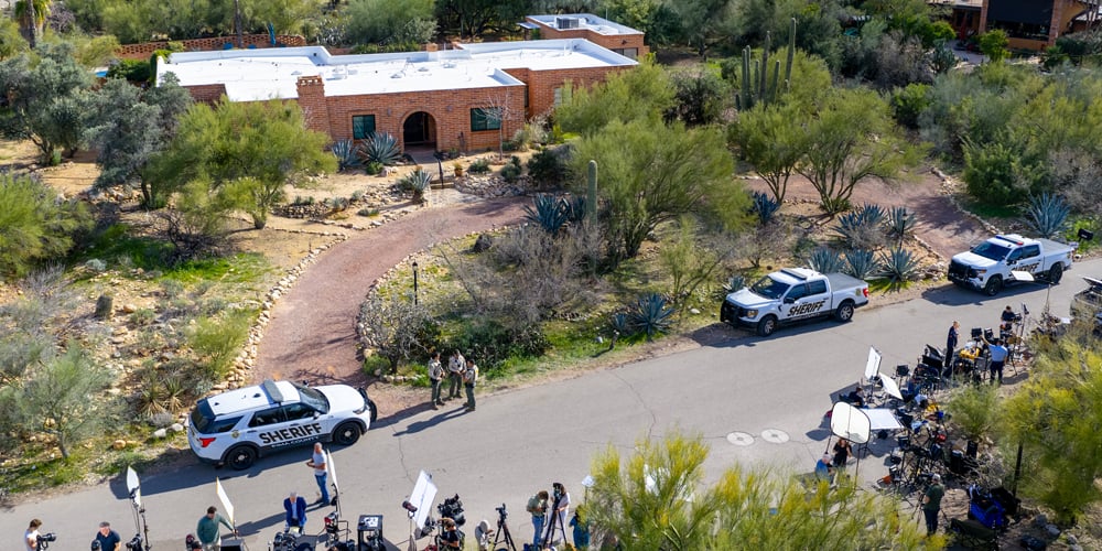 Agentes da SWAT e do FBI localizam casa lotada perto da casa de Nancy Guthrie, Deport 2 | Nancy Guthrie, Savannah Guthrie | Notícias e fofocas sobre celebridades Entretenimento, fotos e vídeos