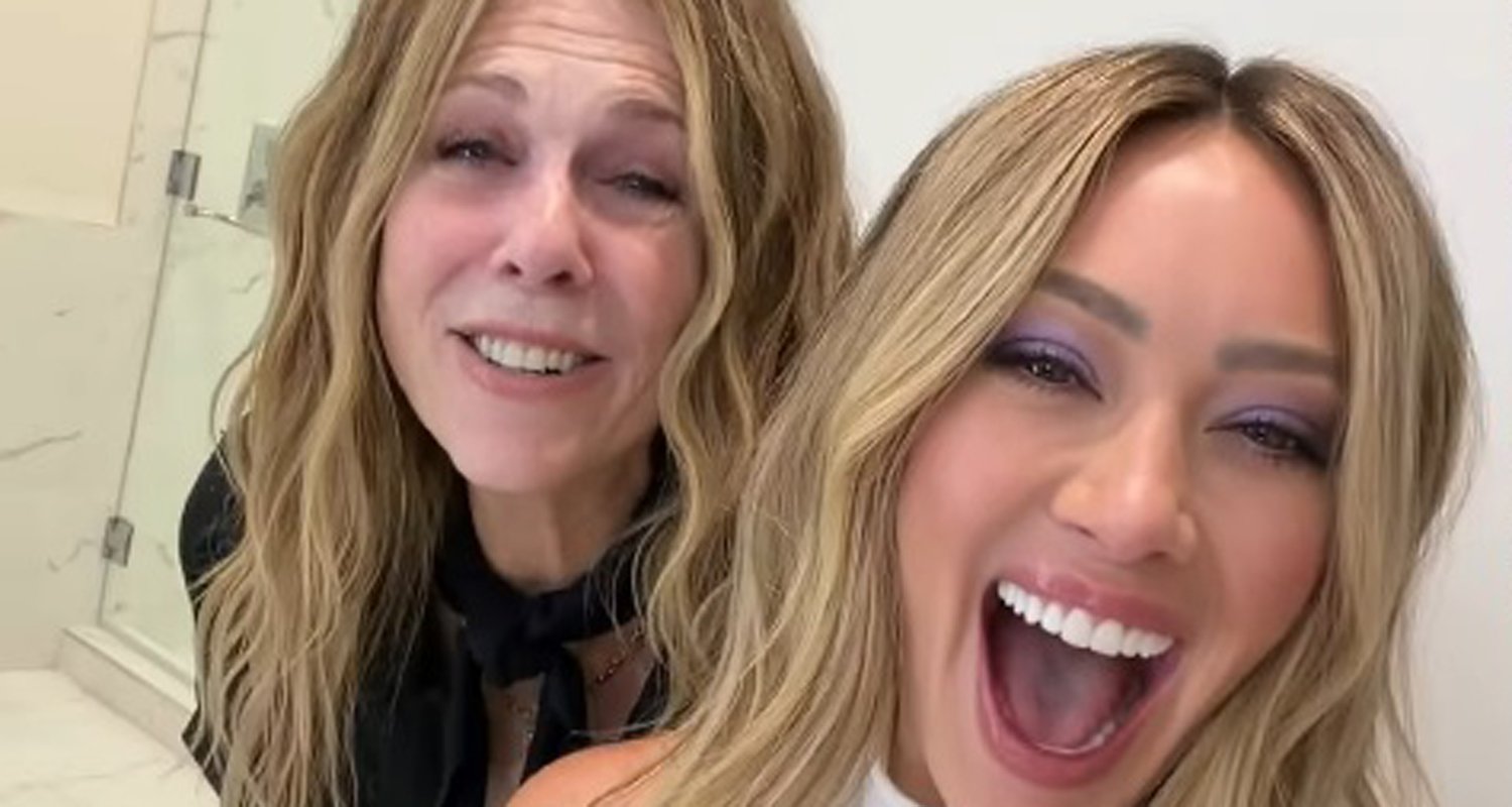 Hilary Duff se reúne com a mãe de ‘Raise Your Voice’ 20 anos após o lançamento do filme | Hilary Duff, Rita Wilson | Notícias e fofocas sobre celebridades Entretenimento, fotos e vídeos