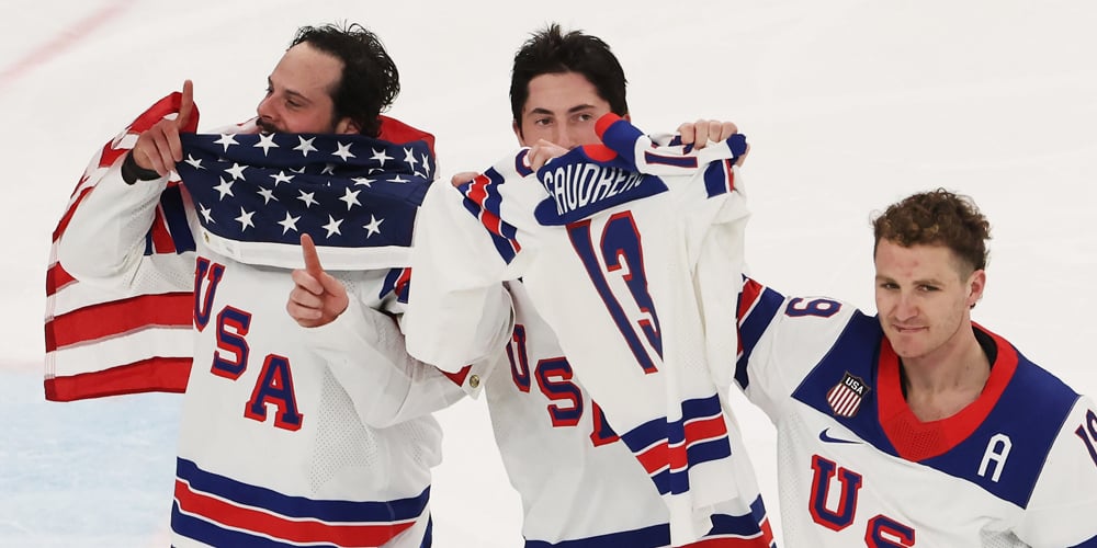 Seleção de hóquei dos EUA ganha medalha de ouro nas Olimpíadas de 2026 e homenageia companheiro de equipe Johnny Gaudreau após vitória | Olimpíadas 2026, Johnny Gaudreau, Olimpíadas | Notícias e fofocas sobre celebridades Entretenimento, fotos e vídeos