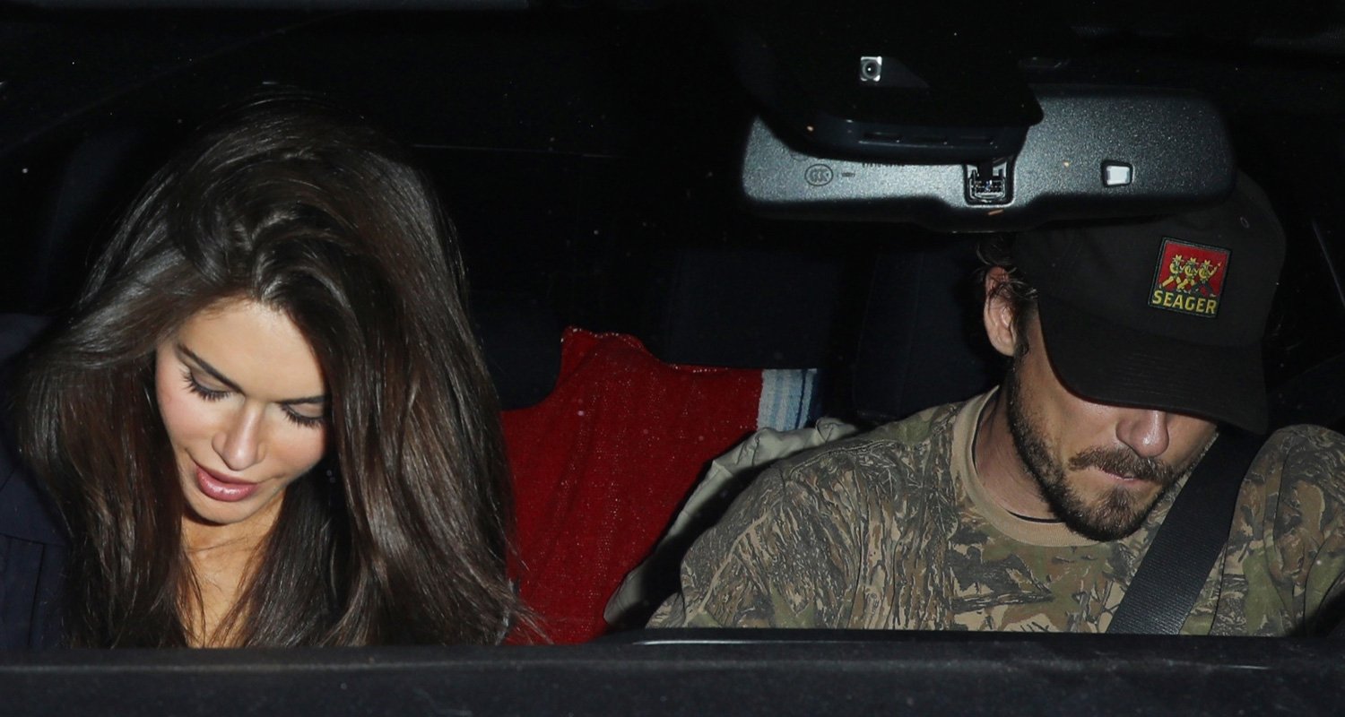 Kaia Gerber e Lewis Pullman passam fim de semana em Los Angeles Kaia Gerber, Lewis Pullman | Notícias e fofocas sobre celebridades Entretenimento, fotos e vídeos