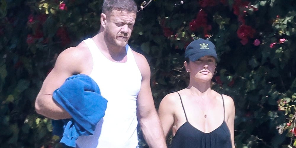 Dan Reynolds mostra seus braços musculosos em uma regata branca enquanto corre para tomar café com Minka Kelly | Dan Reynolds e Minka Kelly | Notícias e fofocas sobre celebridades Entretenimento, fotos e vídeos