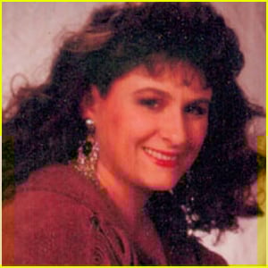 Family Reacts After Mom of 3 Who Went Missing Without a Trace Nearly 25 Years Ago Found 'Alive &amp; Well' Leading New Life