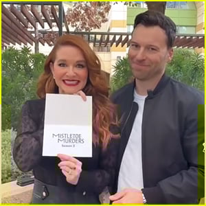 Guarda Sarah Drew e Peter Mooney annunciare le novità in un video carino!