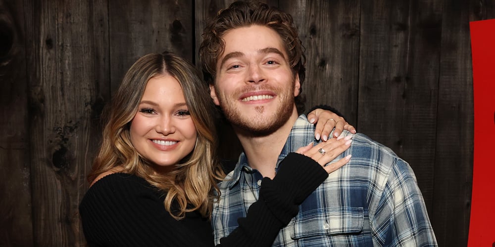 Olivia Holt e Froy Gutierrez assistem à exibição de seu filme de terror This Is Not a Test | Froy Gutierrez, Terror, Filmes de terror, Filmes, Olivia Holt, Isto não é um julgamento, Trailers | Notícias e fofocas sobre celebridades Entretenimento, fotos e vídeos