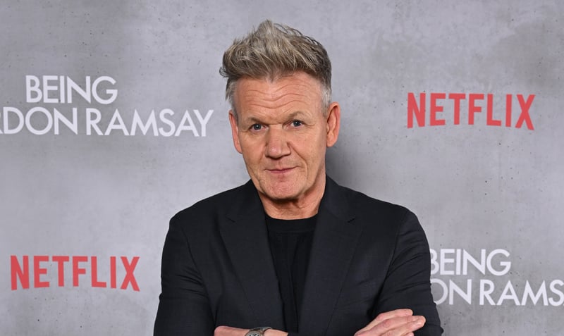 Gordon Ramsay recebe apoio de esposa e filhos na estreia da série Netflix! | Adam Peaty, Gordon Ramsey, Henry Farrow, Holly Ramsey, Oscar James Ramsey, Tana Ramsey, Tilly Ramsey | Notícias e fofocas sobre celebridades Entretenimento, fotos e vídeos