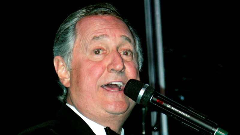 Neil Sedaka morre – Lendário cantor morre aos 86 anos | Neil Sedaka, RIP | Notícias e fofocas sobre celebridades Entretenimento, fotos e vídeos
