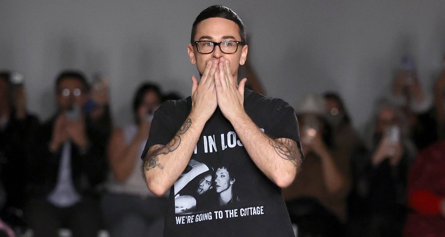 Christian Siriano usa um vestido de ‘competição feroz’ enquanto caminha no desfile da NYFW! | Bronwyn Newport, Christian Siriano, Competição Acirrada, Jeremy Brent, Julia Fox, Kyle Smith, Leslie Jones, Maitreyi Ramakrishnan, Monica, Natasha Lyonne, Paige DeSorbo, Remy Bader, Taylor Momsen, Uzo Aduba, Whoopi Goldberg, Wilo | Notícias e fofocas sobre celebridades Entretenimento, fotos e vídeos