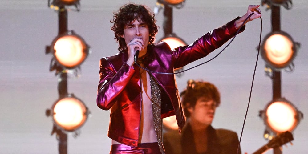 Sombre Attack no palco 2026 Brit Awards confirmou que a façanha será encenada | 2026 Brit Awards, Brit Awards, Sombr | Notícias e fofocas sobre celebridades Entretenimento, fotos e vídeos