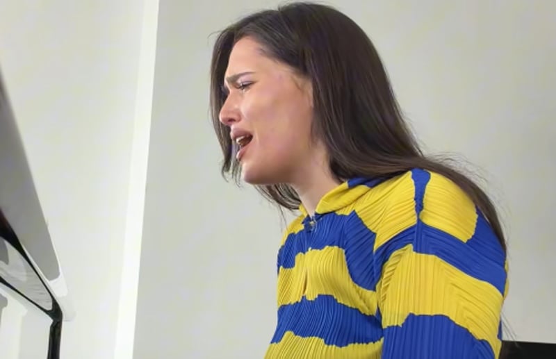 Sienna Spiro provoca letras e letras de ‘Guest’ em novos vídeos | Letras, Música, Sienna Spiro | Notícias e fofocas sobre celebridades Entretenimento, fotos e vídeos