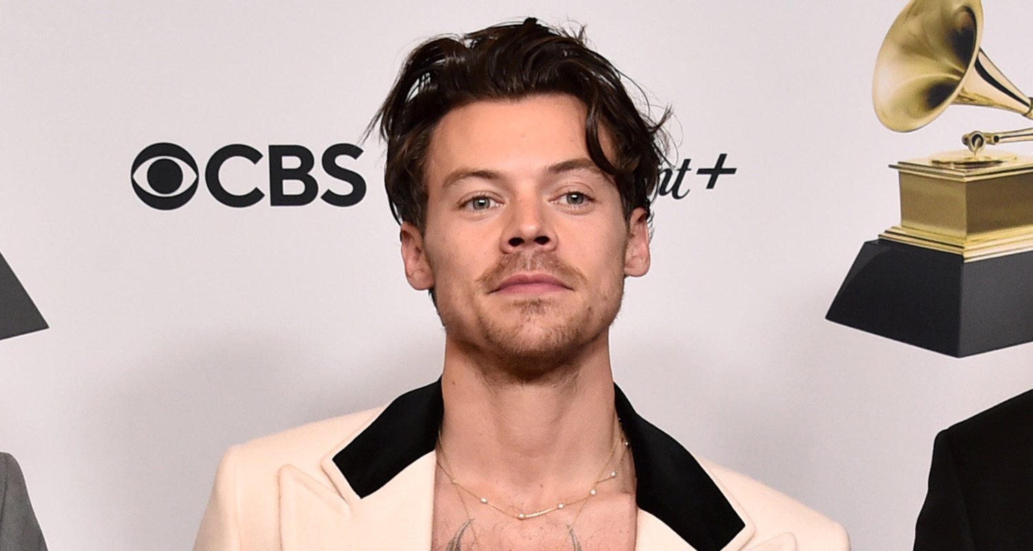Harry Styles fala sobre as mudanças no estilo de vida que fez durante o hiato e fala sobre como aprender a desacelerar | Estilos de Harry | Notícias e fofocas sobre celebridades Entretenimento, fotos e vídeos