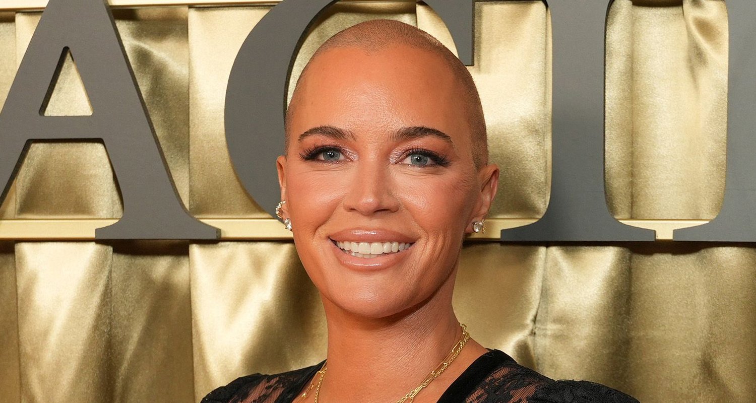 Skeletal Teddi Metamorphosis! “Masked Singer” Secrets Exposed — She ‘Almost Died’ During Leaked Backstage Brawl.