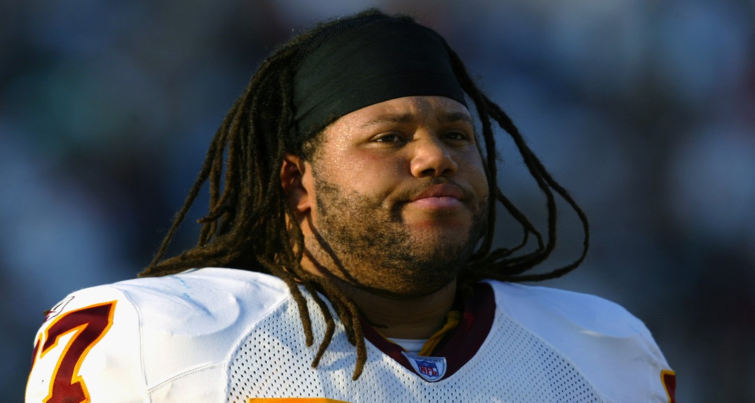 O ex-jogador da NFL Tre Johnson morre aos 54 anos, esposa confirma que ele faleceu ‘de repente e inesperadamente’ | nfl, RIP, esportes, Tre Johnson | Notícias e fofocas sobre celebridades Entretenimento, fotos e vídeos