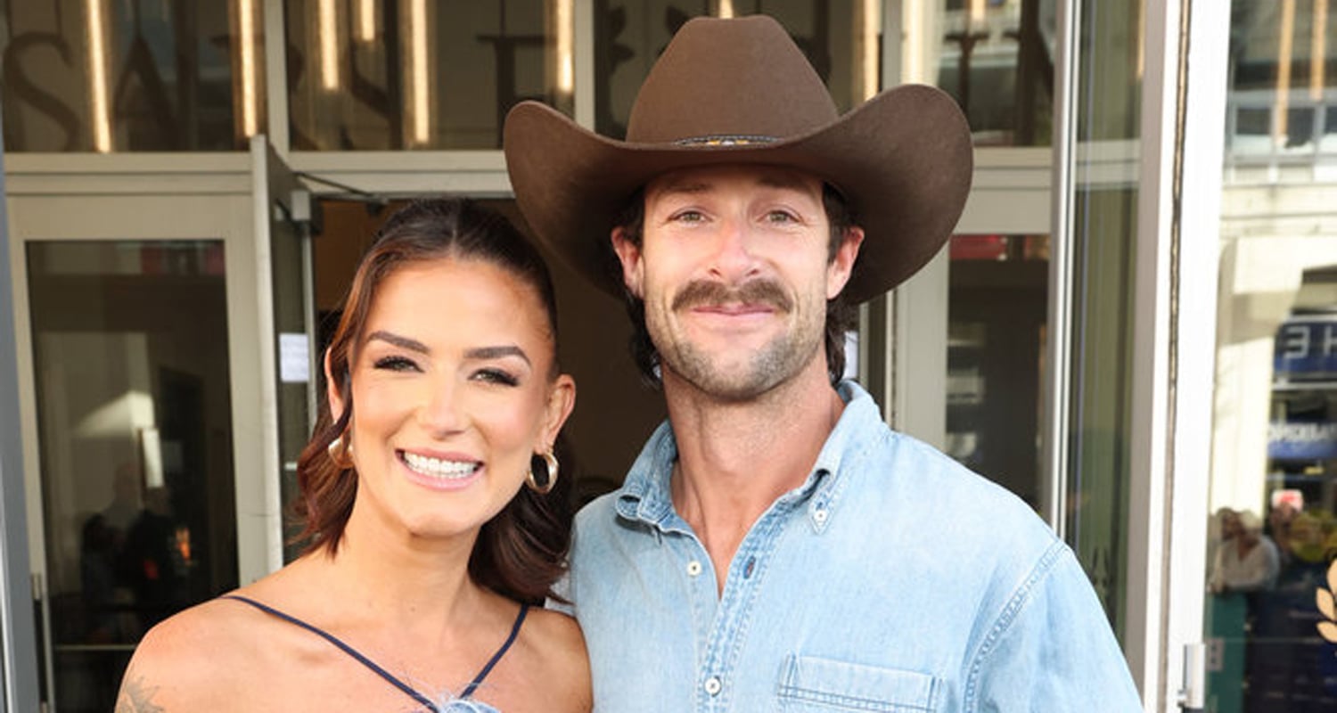 A estrela de ‘Beneath the Mediterranean’, Aisha Scott, se casou com Scott Dobson! | Aesha Scott, Below Deck Mediterrâneo, Bravo, casada | Notícias e fofocas sobre celebridades Entretenimento, fotos e vídeos