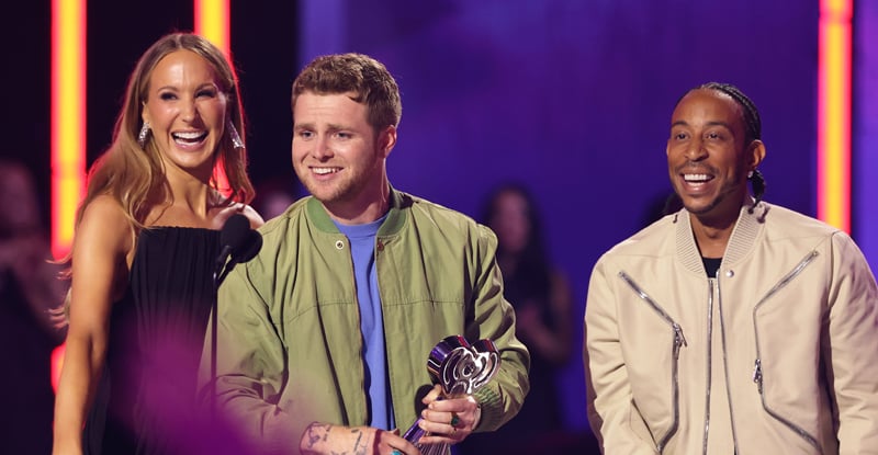 Alex Warren Fans Slam iHeartRadio Awards for Cutting His Speech for Song of the Year | 2026 iHeartRadio Music Awards, Alex Warren, iHeartRadio Music Awards | Celebrity News and Gossip | Entertainment, Photos and Videos