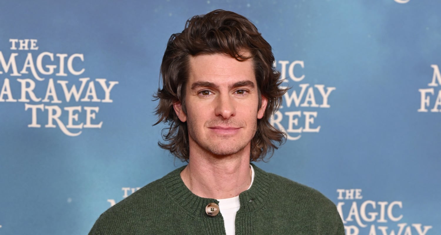 Andrew Garfield ostenta cabelo comprido na estreia de ‘The Magic Tree’ com Nicola Coughlan e Claire Foy | Andrew Garfield, Claire Foy, Cabelo, Jessica Gunning, Nicola Coughlan | Notícias e fofocas sobre celebridades Entretenimento, fotos e vídeos
