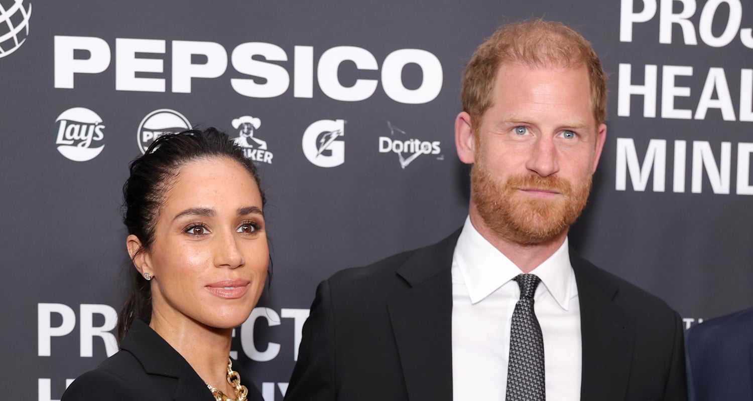 Príncipe Harry e Meghan Markle reagiram ao novo livro real que dizem estar cheio de ‘enredo estragado’ | Meghan Markle, Príncipe Harry | Notícias e fofocas sobre celebridades Entretenimento, fotos e vídeos