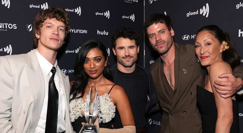 Connor Storry, François Arnaud e estrelas de ‘Fierce Rivalry’ juntam-se ao GLAAD Media Awards para receber a melhor nova série de TV | Christina Chang, Connor Storry, François Arnaud, GLAAD Media Awards, Competição Acirrada, Jacob Tierney, Nadine Bhabha, Robbie GK | Notícias e fofocas sobre celebridades Entretenimento, fotos e vídeos
