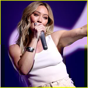 Hilary Duff Defends Mom &amp; Former Manager, Says It Was 'Nice' Having Her at Work 'For Better or For Worse' 