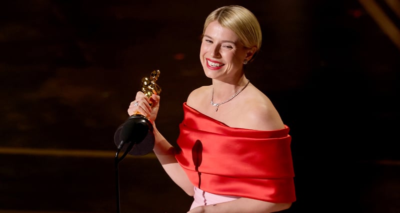 Jessie Buckley ganha Oscar de Melhor Atriz em 2026 e diz ao marido Fred que quer ter mais 20.000 filhos com ele | Oscar 2026, Jesse Buckley, Oscar | Notícias e fofocas sobre celebridades Entretenimento, fotos e vídeos