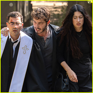  Dan Levy & Taylor Ortega Get Into Trouble Over a Stolen Necklace In Netflix Series - Watch!
