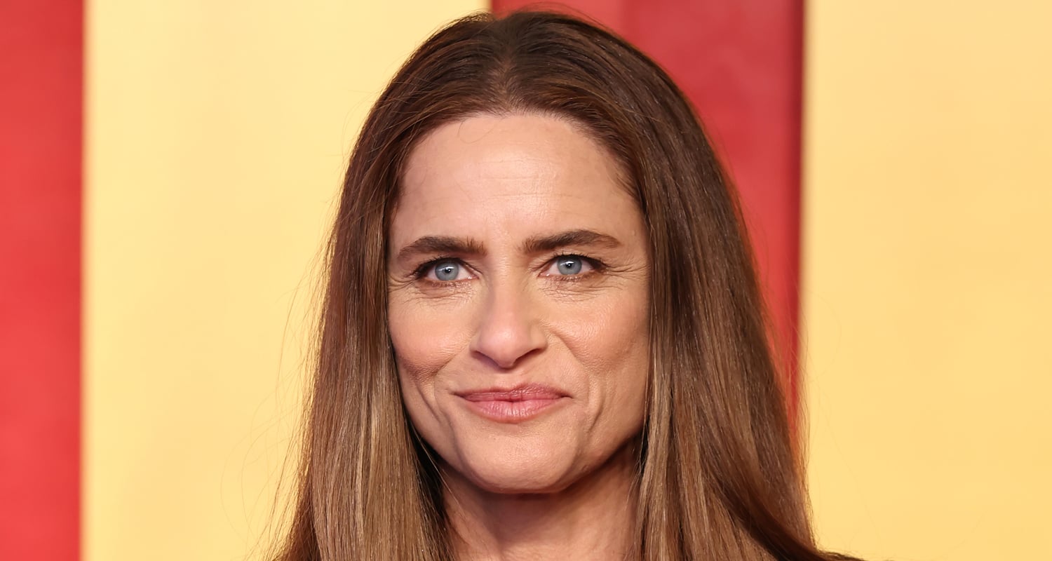 Amanda Peet revela diagnóstico de câncer de mama | Amanda Peet | Notícias e fofocas sobre celebridades Entretenimento, fotos e vídeos