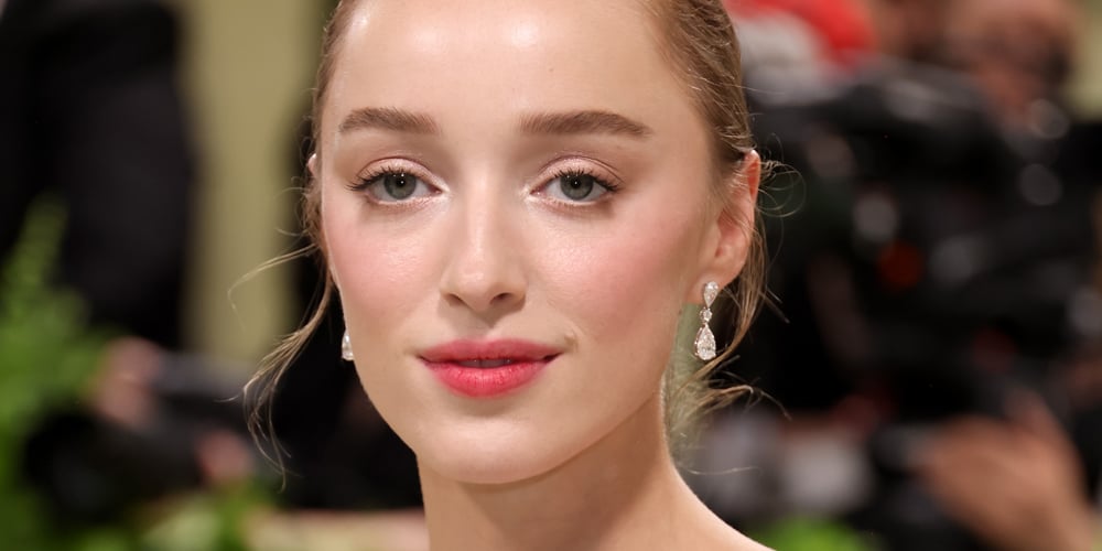 Phoebe Dynevor to Star in New Prime Video Series 'Dirty'