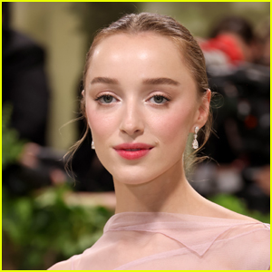 Phoebe Dynevor to Star in New Prime Video Series 'Dirty'