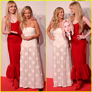 Kathryn Newton & Sarah Michelle Gellar Bring Their Samara Weaving Cutout to Italian 'Ready or Not 2' Premiere
