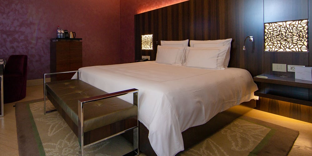 Homem preocupado, noiva se sente ‘muito sufocada’ após briga de travesseiros revela enorme problema de relacionamento | Interesse Humano, Reddit | Notícias e fofocas sobre celebridades Entretenimento, fotos e vídeos