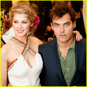 Rosamund Pike Looks Back at 'Devastating' Split from Joe Wright, Details Ending Their Engagement