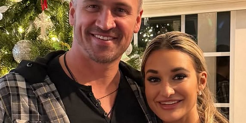 Ryan Lochte e sua namorada Molly Gillihan divulgam mensagens de texto privadas sugerindo infidelidade após Kayla Rae Reed ser encontrada | Kayla Lochte, Kayla Rae Reed, Molly Gillihan, Ryan Lochte | Notícias e fofocas sobre celebridades Entretenimento, fotos e vídeos