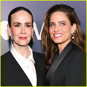 Sarah Paulson mostra sostegno alla migliore amica di lunga data Amanda Peet dopo la diagnosi di cancro al seno