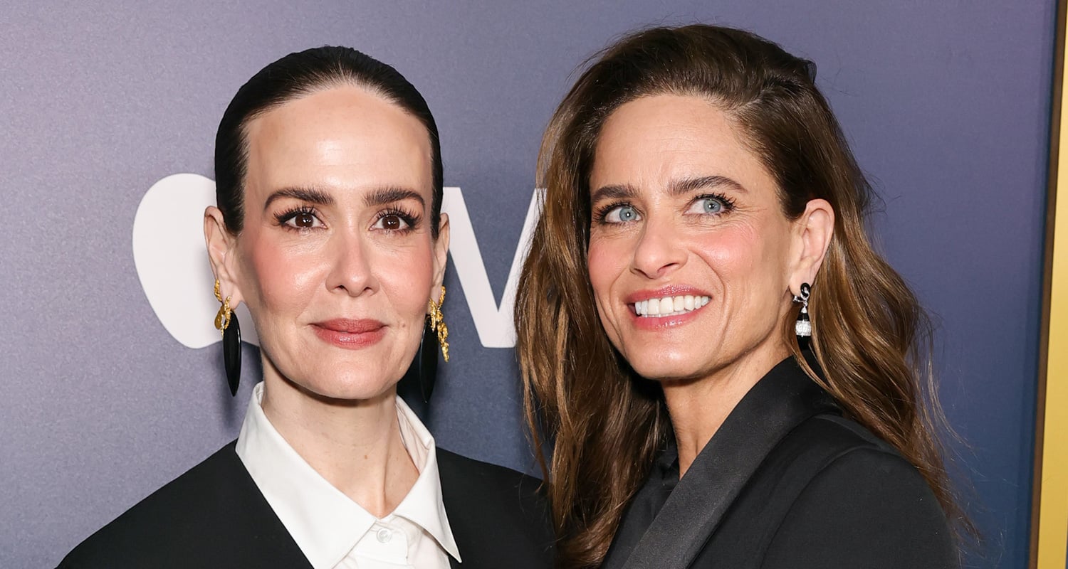 Sarah Paulson mostra apoio de longa data à melhor amiga Amanda Peet após diagnóstico de câncer de mama | Amanda Peet, Sarah Paulson | Notícias e fofocas sobre celebridades Entretenimento, fotos e vídeos
