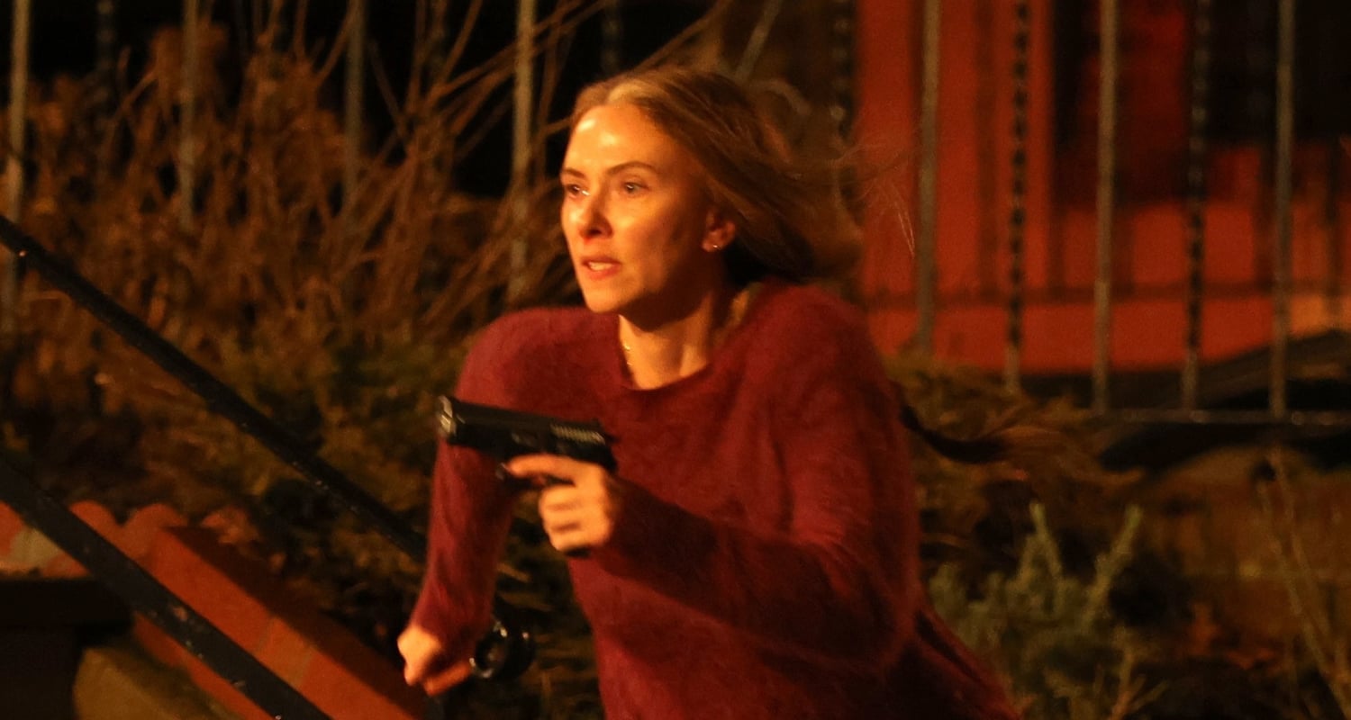 Scarlett Johansson Runs Through Streets of Queens Filming ‘The Exorcist’ Late Night Scenes