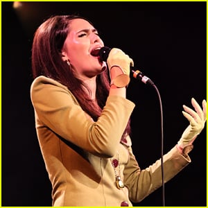  Sienna Spiro Drops New Single, Tells Meaning Behind Song That Took 9 Tries to Write