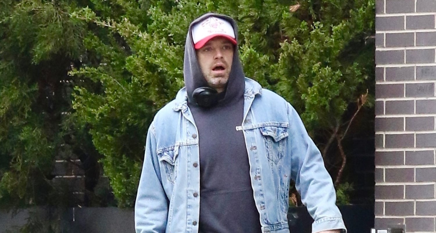 Sebastian Stan leva seus cachorros para passear em Nova York em meio a relatos de que está esperando seu primeiro filho com Annabelle Wallis | Sebastião Stan | Notícias e fofocas sobre celebridades Entretenimento, fotos e vídeos