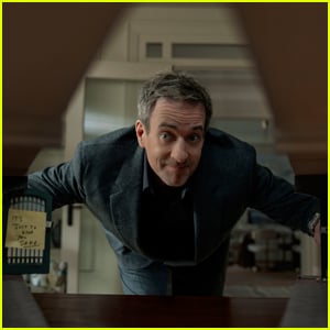Matthew Macfadyen rimpicciolisce accidentalmente Elizabeth Banks nel trailer di 