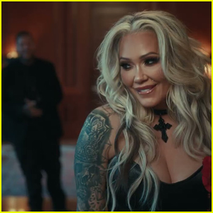  Jelly Roll Pays Tribute to Wife Bunnie XO
